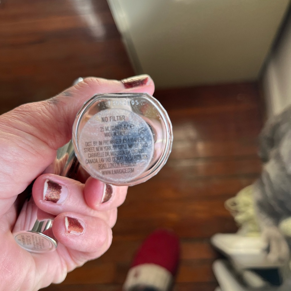 IL MAKIAGE Smoothing Primer - Sleek Silver - Picture 7 of 9